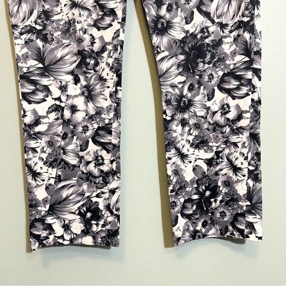 Express Womens Floral Print Columnist Cropped Pants White Black Size 10R - Picture 3 of 16